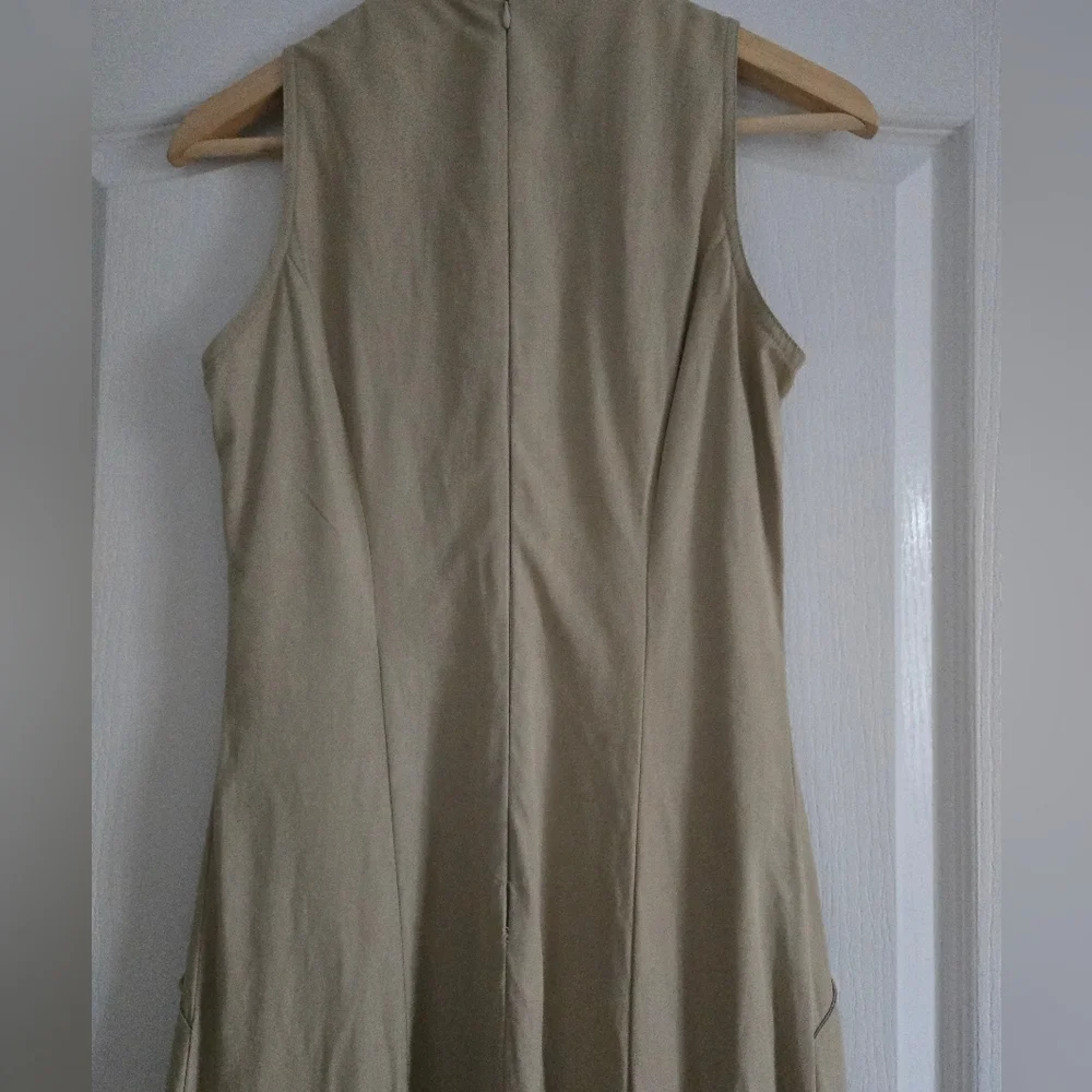 Designer Jean-Claude Poitras 90s Sleeveless Tan Button-Front Dress - Picture 4 of 11